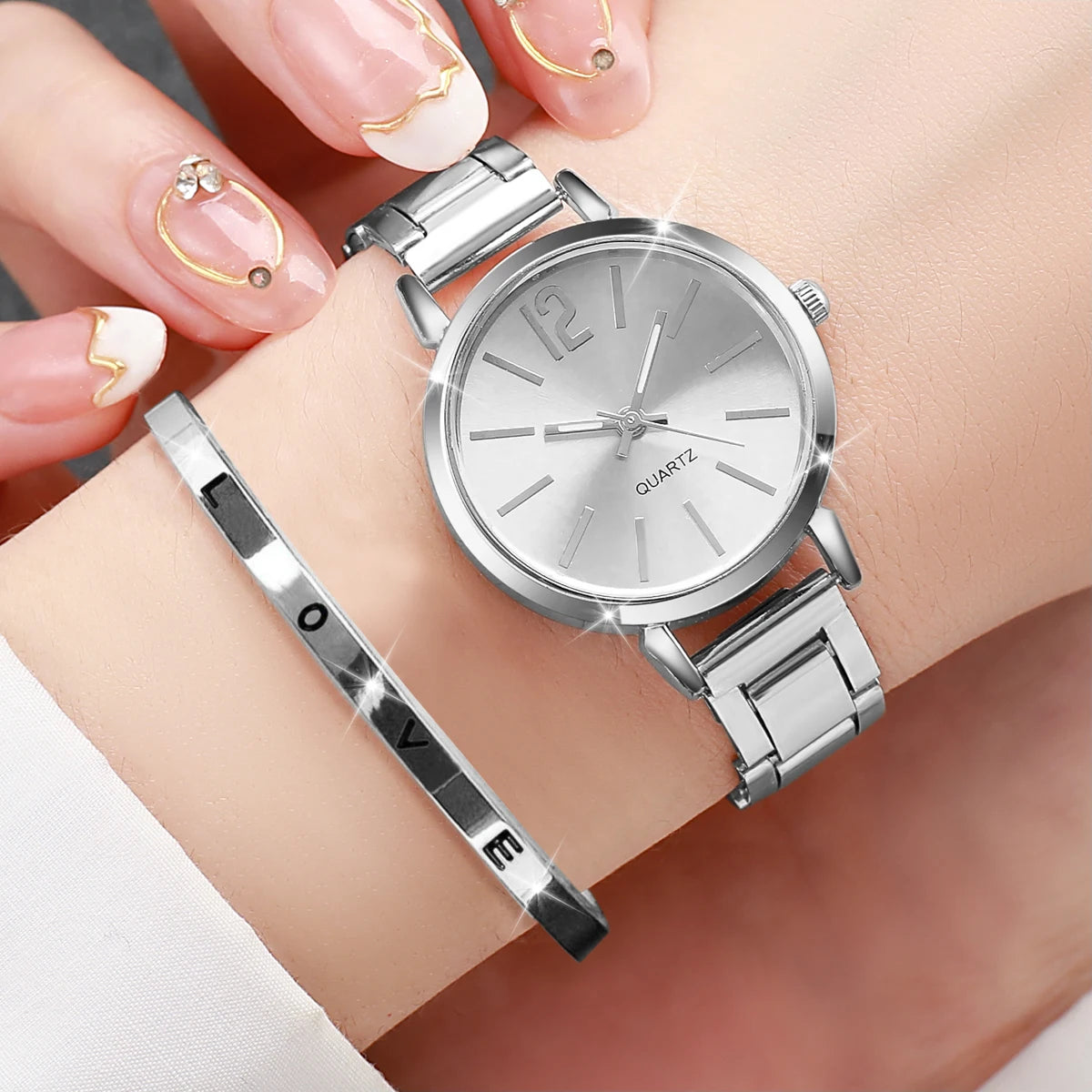 Elegant Women's Fashion Quartz Watch – Simple Steel Strap & Love Bracelet 2PC Set for Casual & Stylish Wear